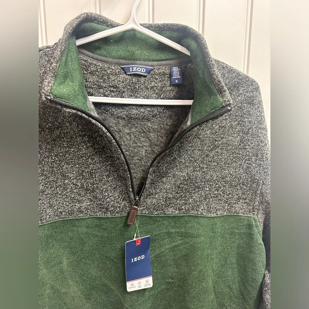 Men’s Izod sweater. Size medium. New with tags. - Picture 4 of 4